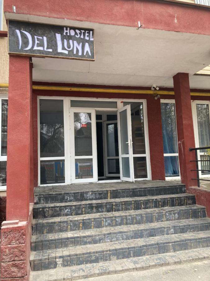 Hostel Del Luna Almaty Eksteriør billede